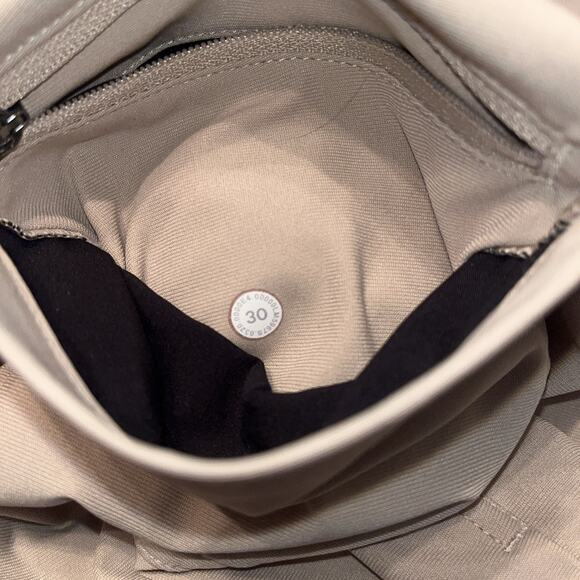 Lululemon Men's Pants Size 30 X32 Khaki - Picture 6 of 6